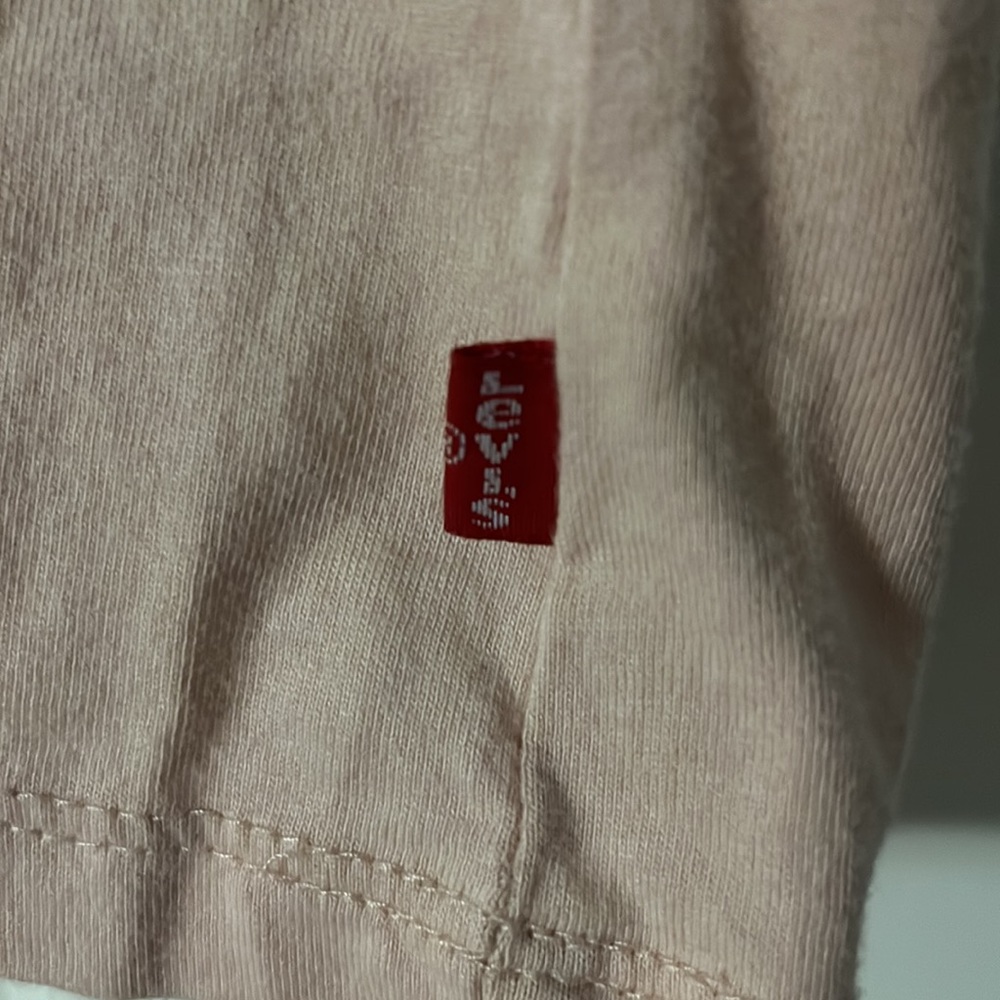 Levi’s, short sleeve, pink T-shirt, size X-large - Picture 4 of 5
